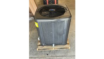 ***SCRATCH AND DENT*** Raypak Crosswind V Vertical Discharge Deluxe Heat and Cool Pump | 85,000 BTU | 6 Turn Titanium Heat Exchanger | Digital Controls | TWPH-8550EHC10 | TWPH-8550EHC11 | TWPH-8550EHC08