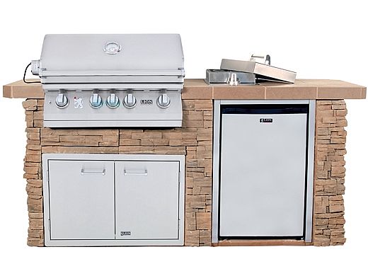 Lion Premium Grill Islands Sensational Q with Rock and Brick Natural Gas | 90106NG