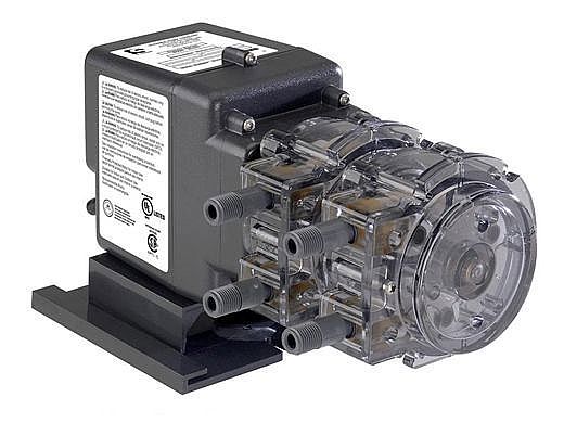 Stenner Classic Series 170DMP5 Pump | Double Head Fixed Output | 170GPD 120V 60Hz USA .375 White 25PSI | 170FL5A3SUAA