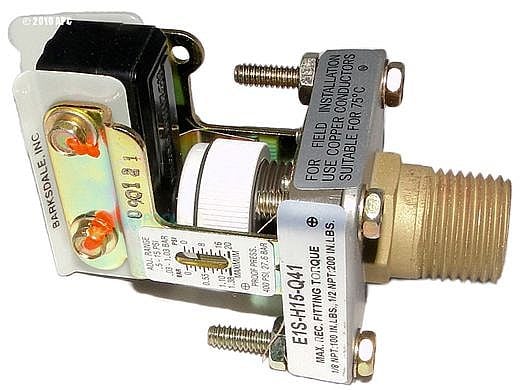 Jandy Laars Pressure Switch 1-10 PSI Oil Fired | R0045400